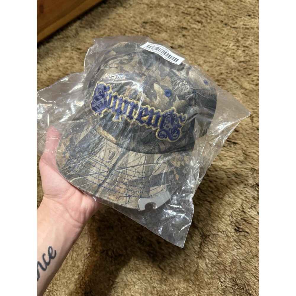 Supreme Bottle Opener 6-Panel Realtree Hardwoods Camo Brand New In Hand